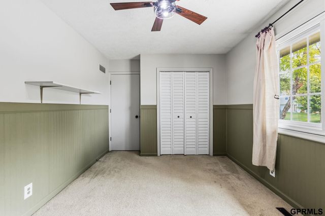 411 Laredo Road, Papillion, NE 68046