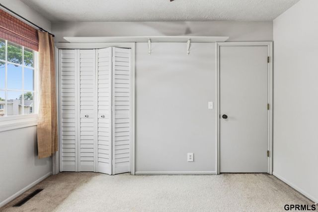 411 Laredo Road, Papillion, NE 68046