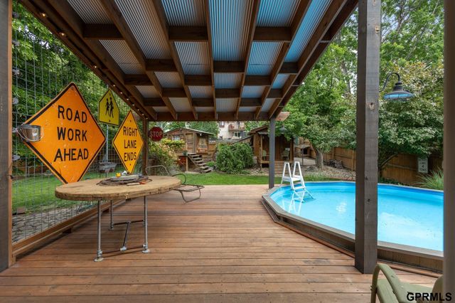 411 Laredo Road, Papillion, NE 68046