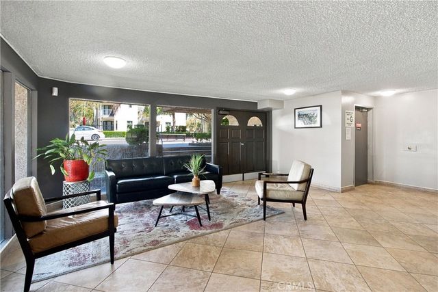 2386 E Del Mar Boulevard 111, Pasadena, CA 91107