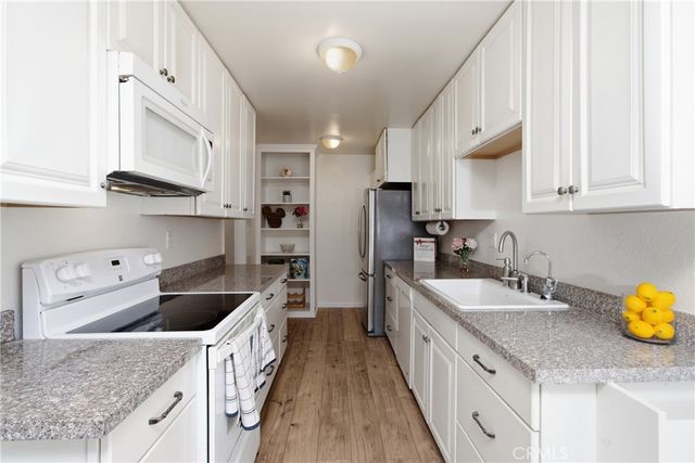 2386 E Del Mar Boulevard 111, Pasadena, CA 91107