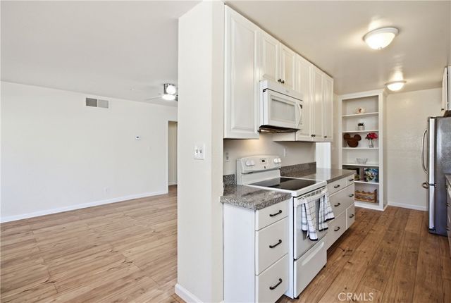 2386 E Del Mar Boulevard 111, Pasadena, CA 91107