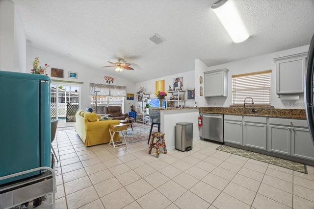 842 LOCKBREEZE DRIVE, Davenport, FL 33897