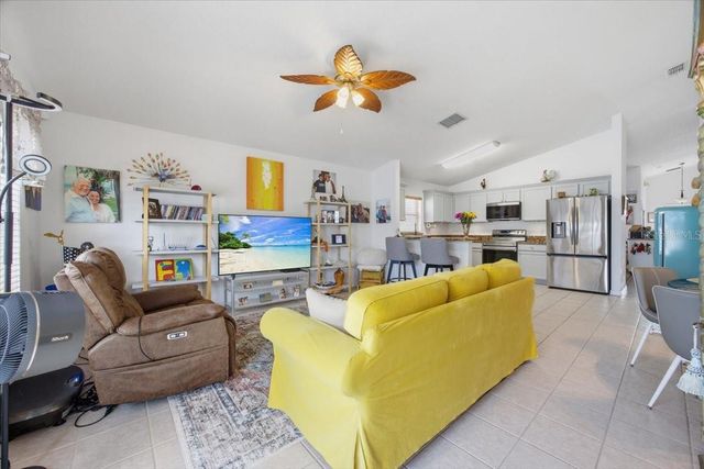 842 LOCKBREEZE DRIVE, Davenport, FL 33897