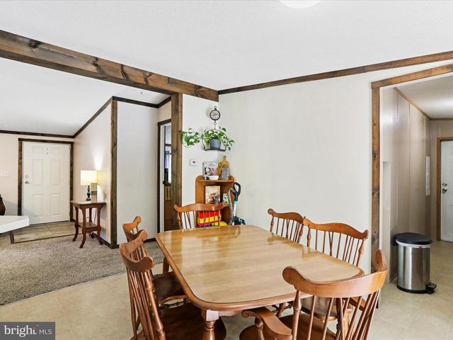5001 WRIGHT RD, Fayetteville, PA 17222
