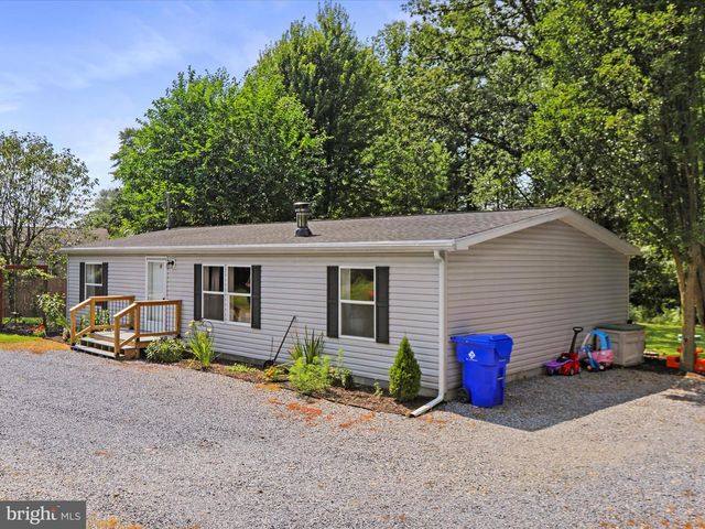 5001 WRIGHT RD, Fayetteville, PA 17222