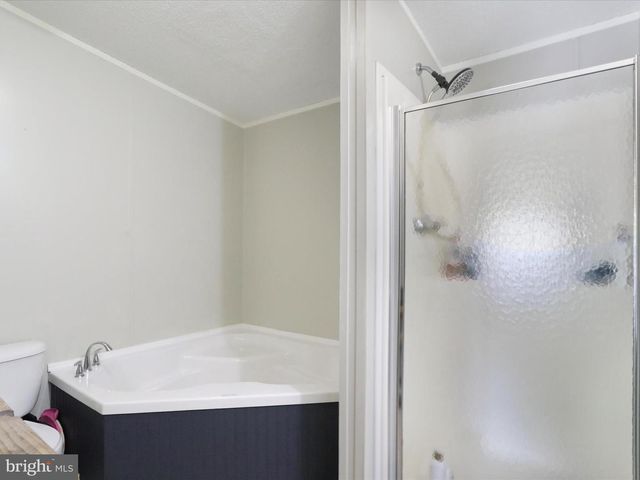5001 WRIGHT RD, Fayetteville, PA 17222