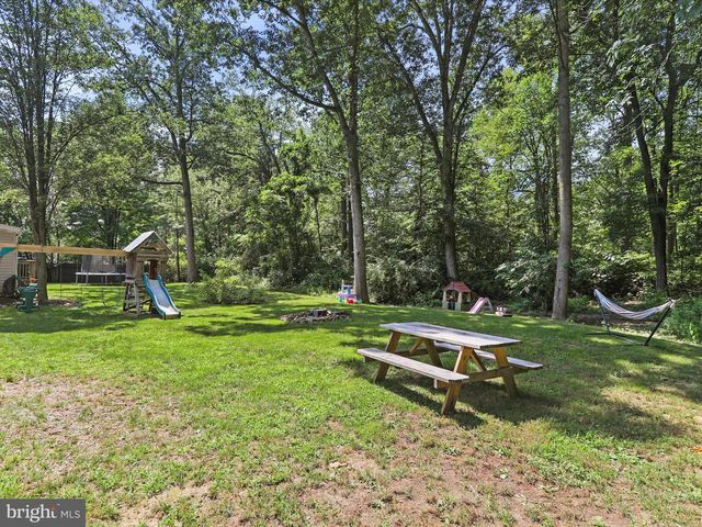 5001 WRIGHT RD, Fayetteville, PA 17222