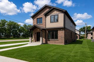 7948 W 74TH Street, Bridgeview, IL 60455