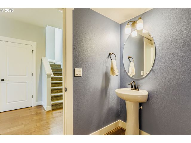 28515 Sw DUNDEE Ln, Wilsonville, OR 97070