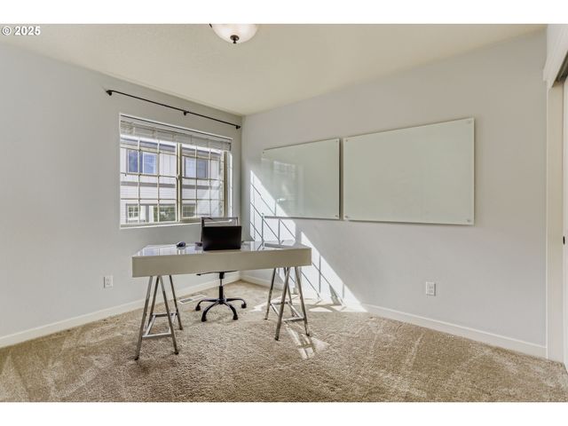 28515 Sw DUNDEE Ln, Wilsonville, OR 97070