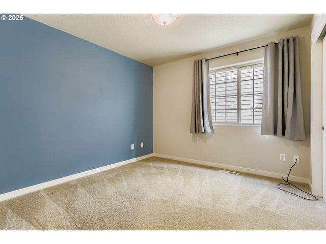 28515 Sw DUNDEE Ln, Wilsonville, OR 97070