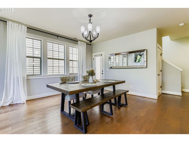 28515 Sw DUNDEE Ln, Wilsonville, OR 97070