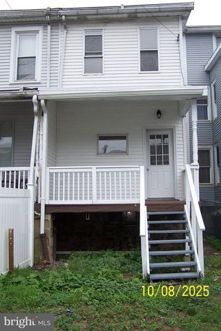 433 N RAILROAD ST, Tamaqua, PA 18252