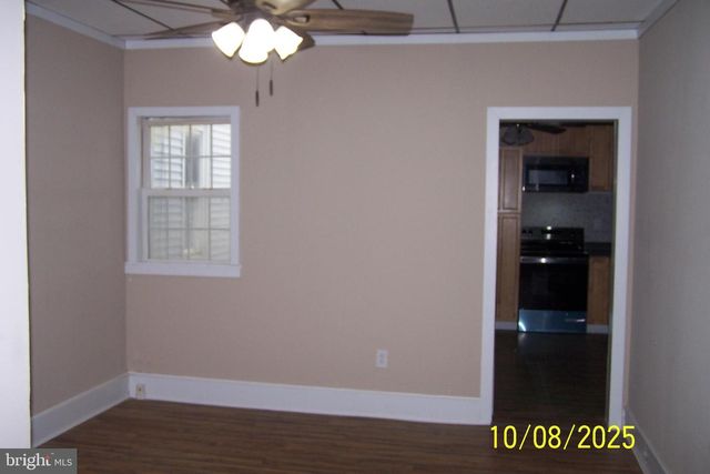 433 N RAILROAD ST, Tamaqua, PA 18252