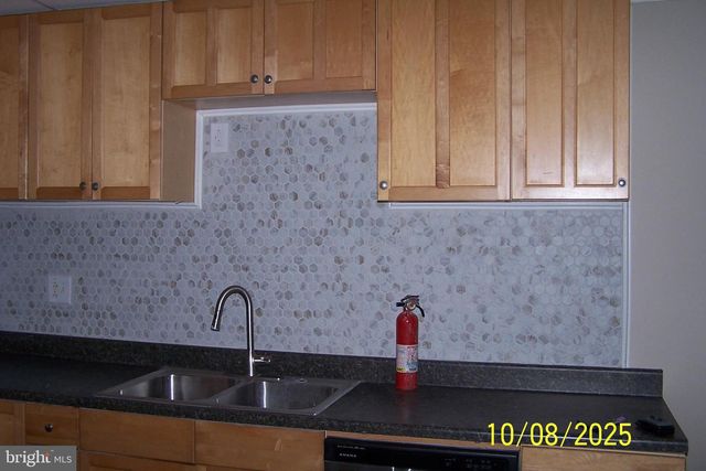 433 N RAILROAD ST, Tamaqua, PA 18252