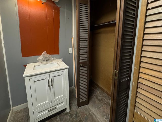 9132 3RD AVENUE, Trafford, AL 35172