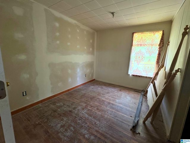 9132 3RD AVENUE, Trafford, AL 35172