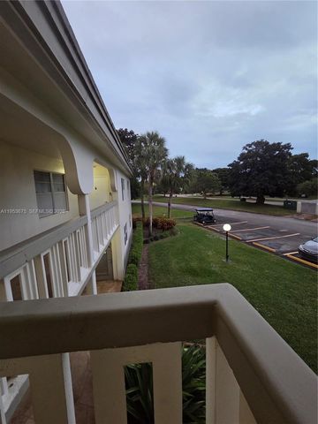 2805 Victoria Way H2, Coconut Creek, FL 33066