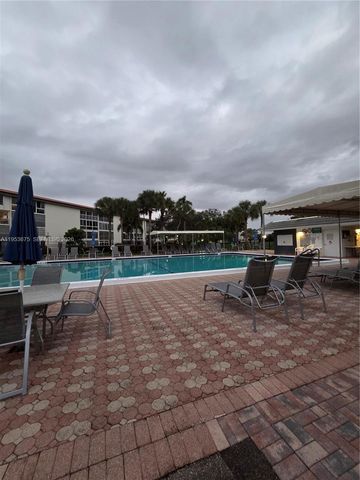 2805 Victoria Way H2, Coconut Creek, FL 33066