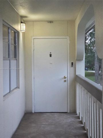 2805 Victoria Way H2, Coconut Creek, FL 33066