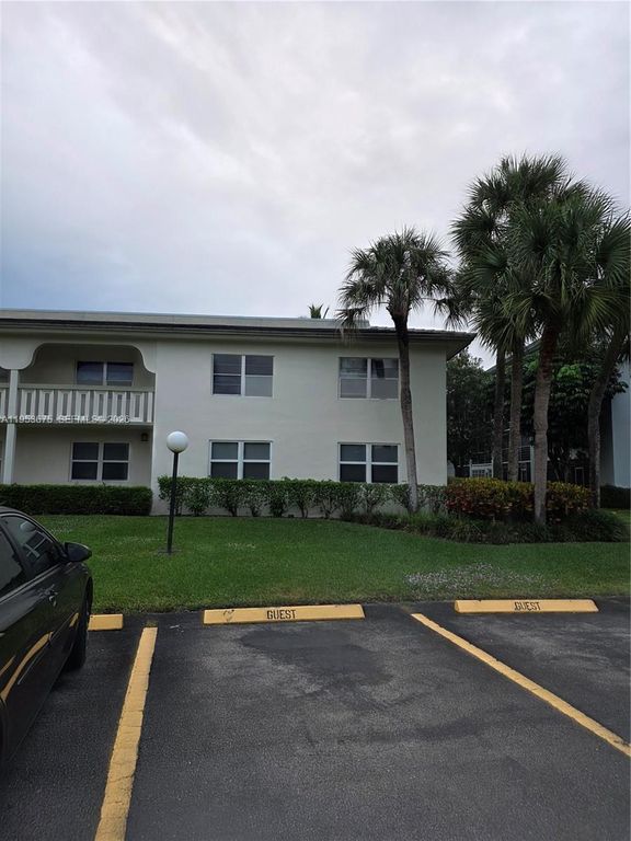 2805 Victoria Way H2, Coconut Creek, FL 33066