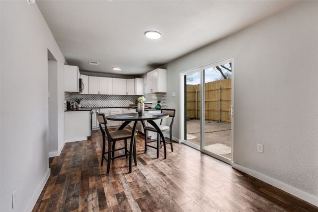 845 Willow Circle N, Burleson, TX 76028