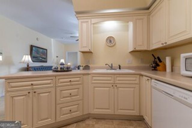 121 River Street, Hiawassee, GA 30546