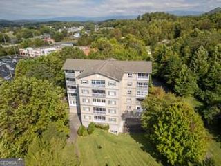 121 River Street, Hiawassee, GA 30546