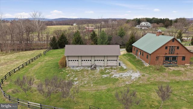 16076 BERLIN TPKE, Purcellville, VA 20132