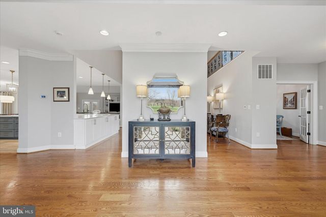 16076 BERLIN TPKE, Purcellville, VA 20132