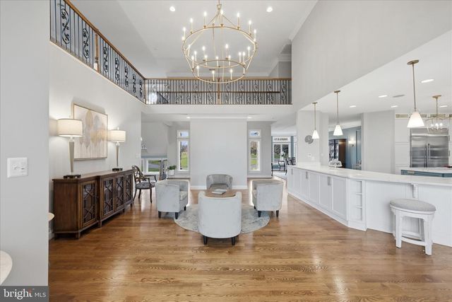 16076 BERLIN TPKE, Purcellville, VA 20132