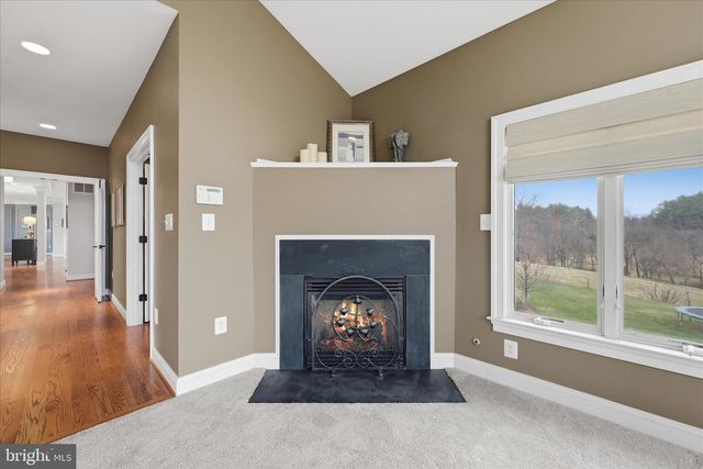 16076 BERLIN TPKE, Purcellville, VA 20132