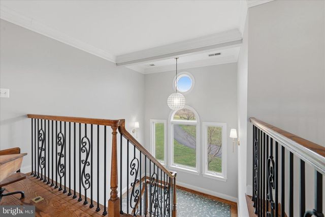 16076 BERLIN TPKE, Purcellville, VA 20132