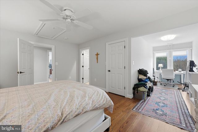 16076 BERLIN TPKE, Purcellville, VA 20132