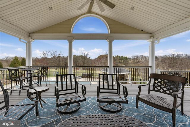 16076 BERLIN TPKE, Purcellville, VA 20132