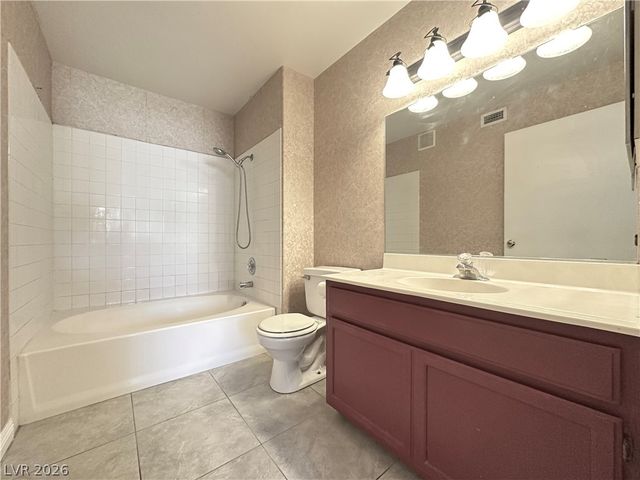 9070 Spring Mountain Road 115, Las Vegas, NV 89117