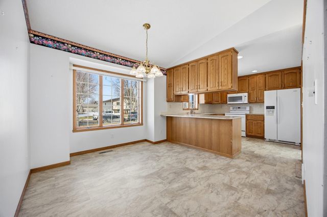 3829 10th Street N, Fargo, ND 58102