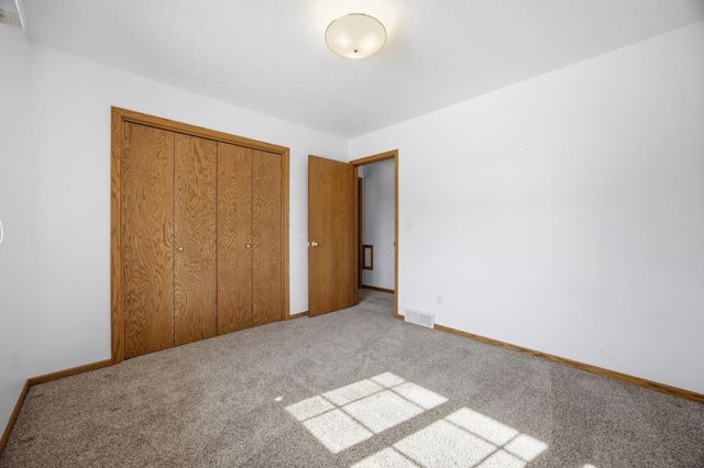 3829 10th Street N, Fargo, ND 58102