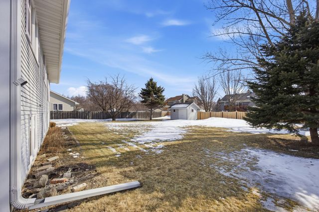 3829 10th Street N, Fargo, ND 58102