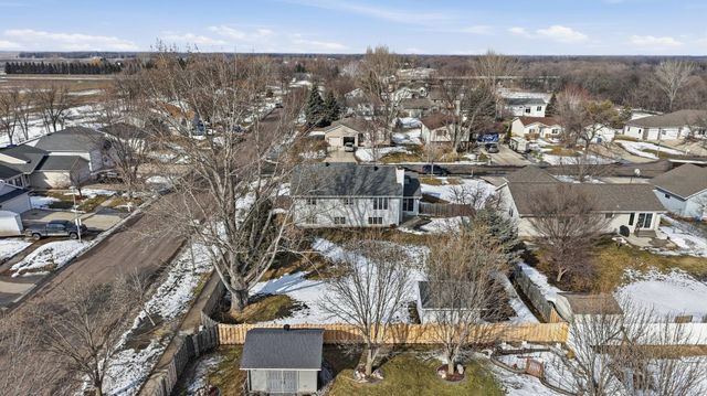 3829 10th Street N, Fargo, ND 58102