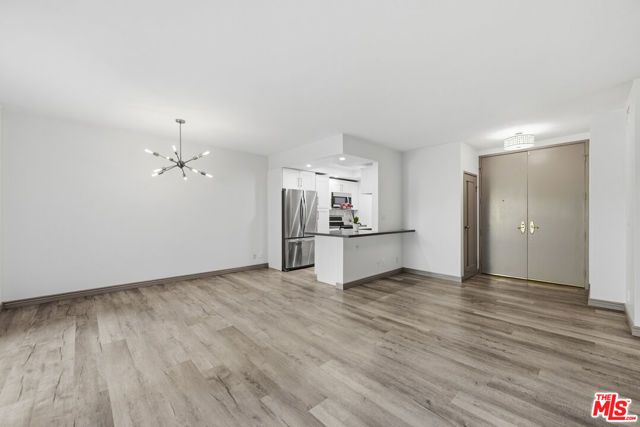 1131 Alta Loma Road 410, West Hollywood, CA 90069