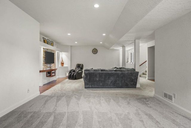 1704 Tierney Drive, Waunakee, WI 53597