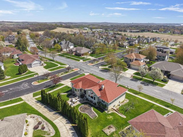 1704 Tierney Drive, Waunakee, WI 53597
