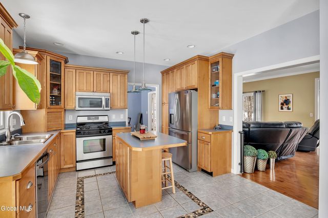 17 Terrace Road, Queensbury, NY 12804