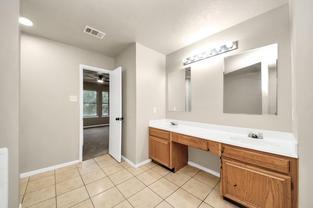 4815 Drew Forest Lane, Humble, TX 77346