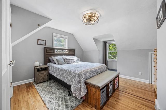 1534 10th Street S, Fargo, ND 58103