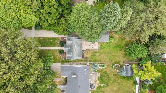 1534 10th Street S, Fargo, ND 58103