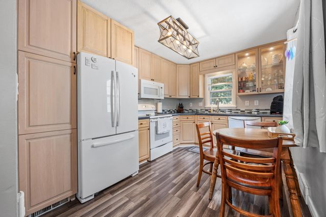 1534 10th Street S, Fargo, ND 58103