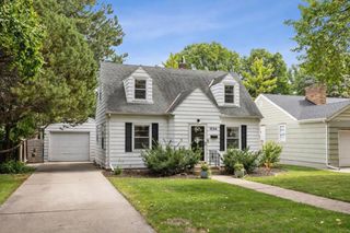 1534 10th Street S, Fargo, ND 58103